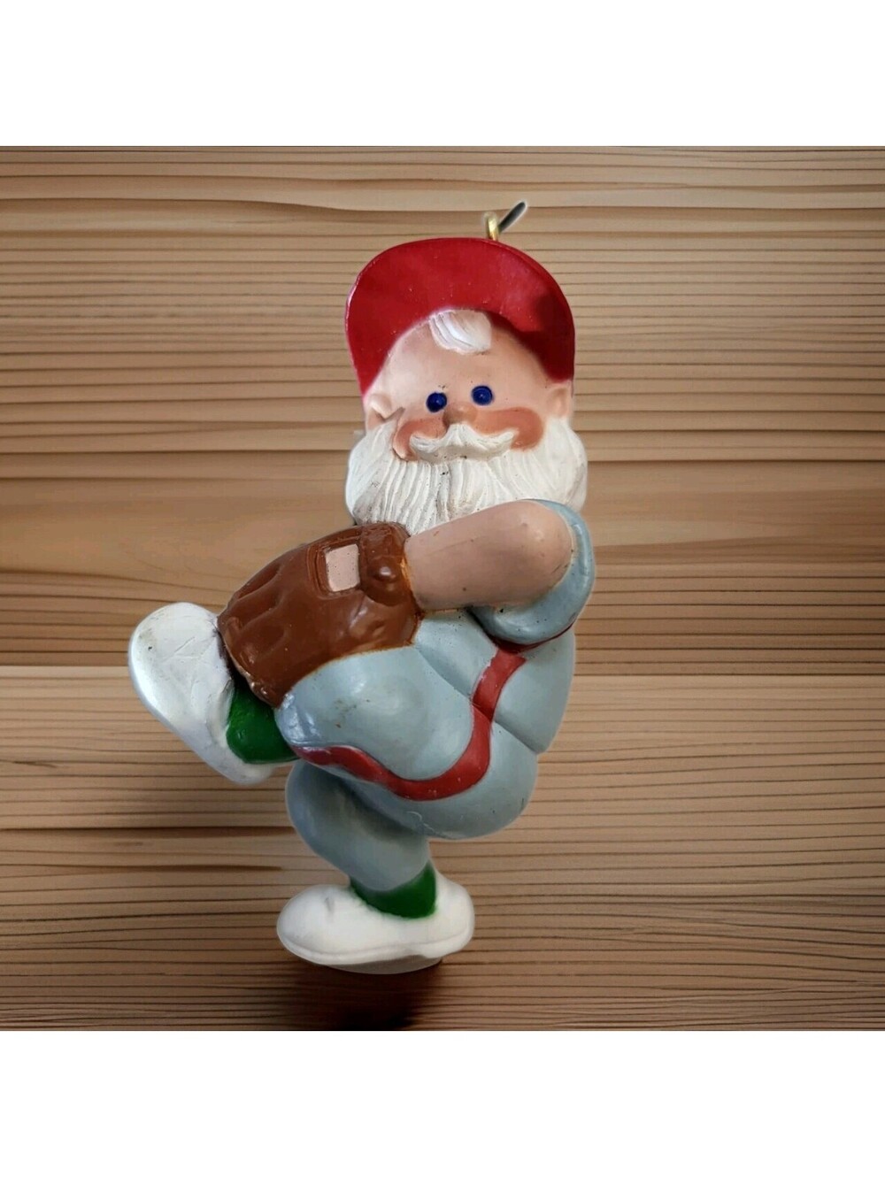 Vtg Hallmark 1989 Ornament Santa Claus Playing Baseball EUC 3D 2.5" A12